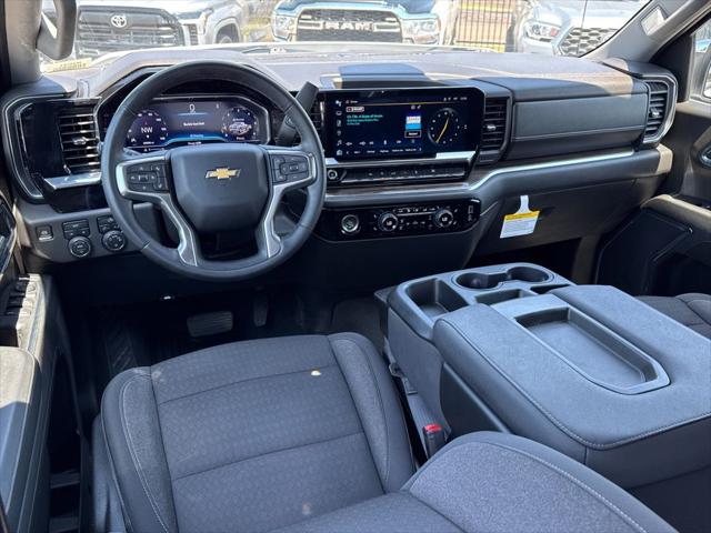 2024 Chevrolet Silverado 1500 4WD Crew Cab Short Bed LT with 2FL