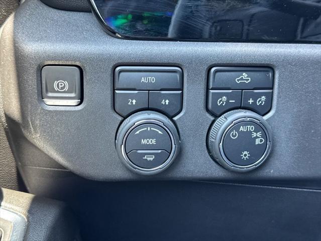 2024 Chevrolet Silverado 1500 4WD Crew Cab Short Bed LT with 2FL