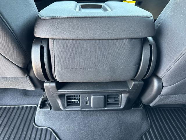 2024 Chevrolet Silverado 1500 4WD Crew Cab Short Bed LT with 2FL
