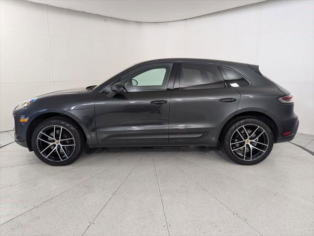 2023 Porsche Macan Unknown