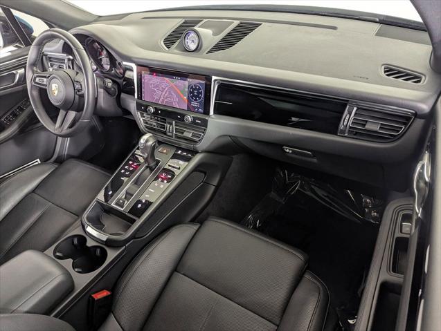 2023 Porsche Macan Unknown