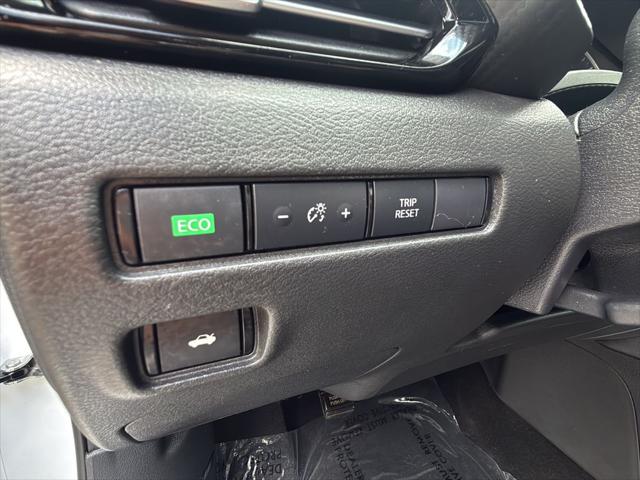 2024 Nissan Sentra SR Xtronic CVT
