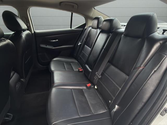 2024 Nissan Sentra SR Xtronic CVT