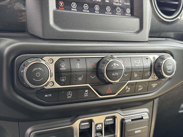 2020 Jeep Wrangler Black and Tan 4x4