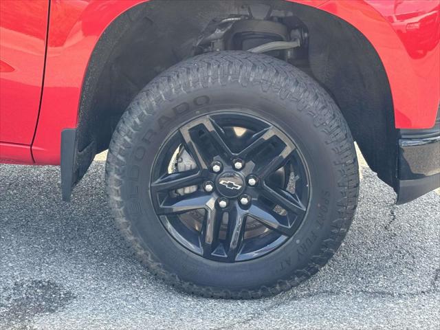2021 Chevrolet Silverado 1500 4WD Crew Cab Short Bed Custom Trail Boss