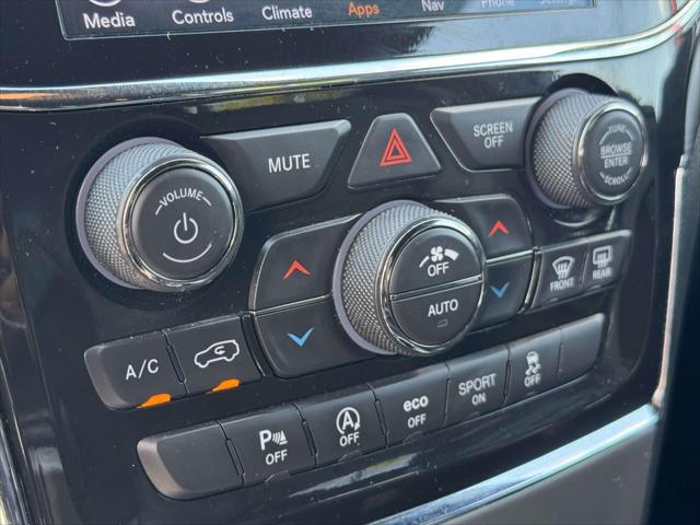 2021 Jeep Grand Cherokee Laredo X 4x4