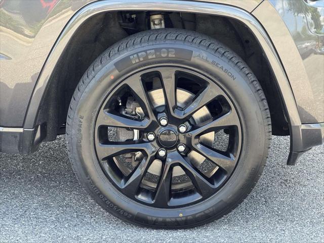 2021 Jeep Grand Cherokee Laredo X 4x4