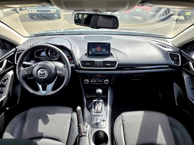 2016 Mazda Mazda3 i Touring