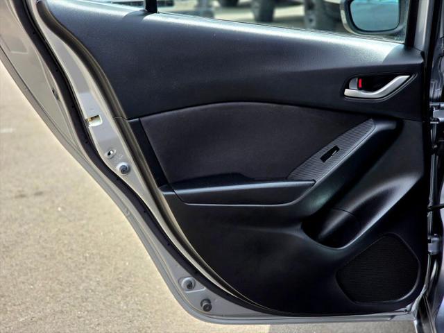 2016 Mazda Mazda3 i Touring