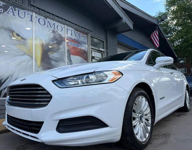 2016 Ford Fusion Hybrid SE