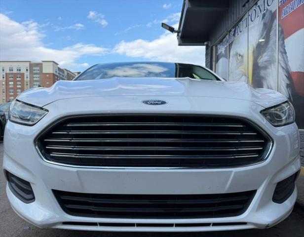 2016 Ford Fusion Hybrid SE