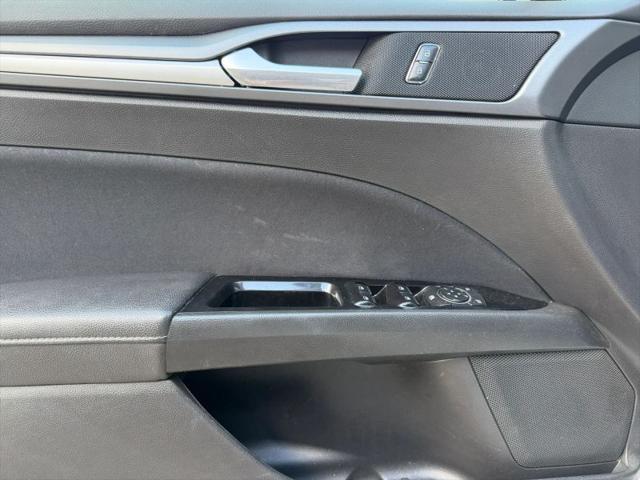 2016 Ford Fusion Hybrid SE
