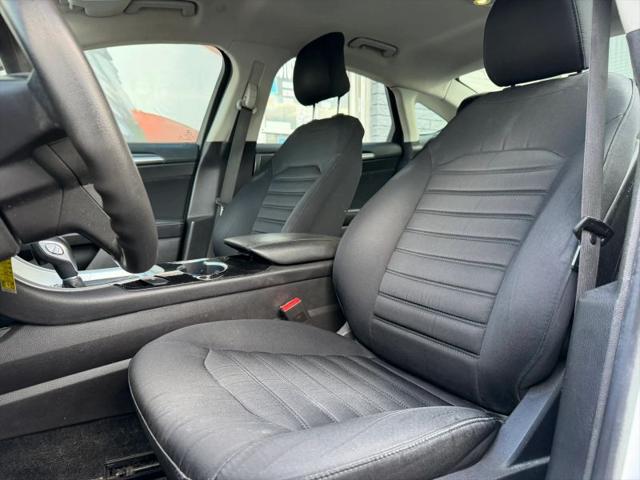 2016 Ford Fusion Hybrid SE
