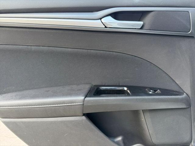 2016 Ford Fusion Hybrid SE