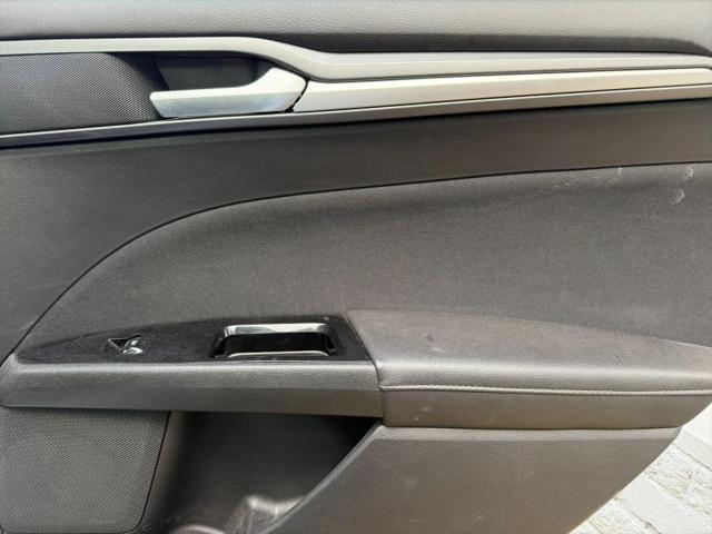 2016 Ford Fusion Hybrid SE