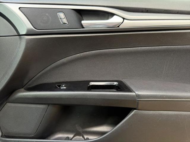 2016 Ford Fusion Hybrid SE