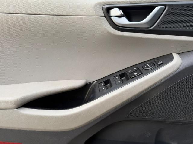 2017 Hyundai IONIQ Hybrid Limited