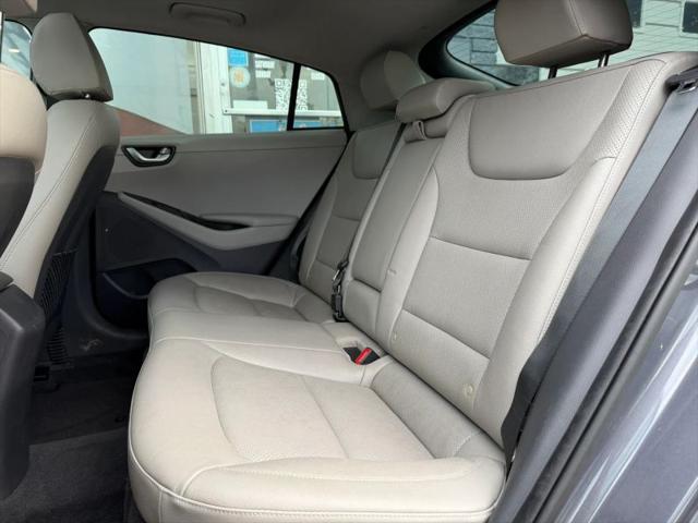 2017 Hyundai IONIQ Hybrid Limited