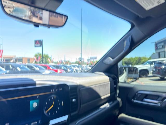 2023 Chevrolet Silverado 1500 4WD Crew Cab Short Bed ZR2
