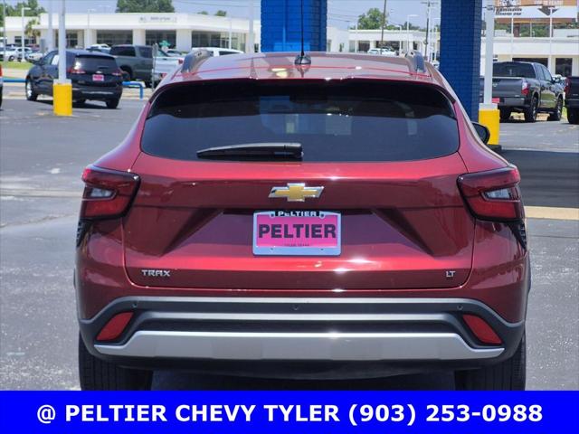 2025 Chevrolet Trax FWD LT