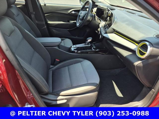 2025 Chevrolet Trax FWD LT