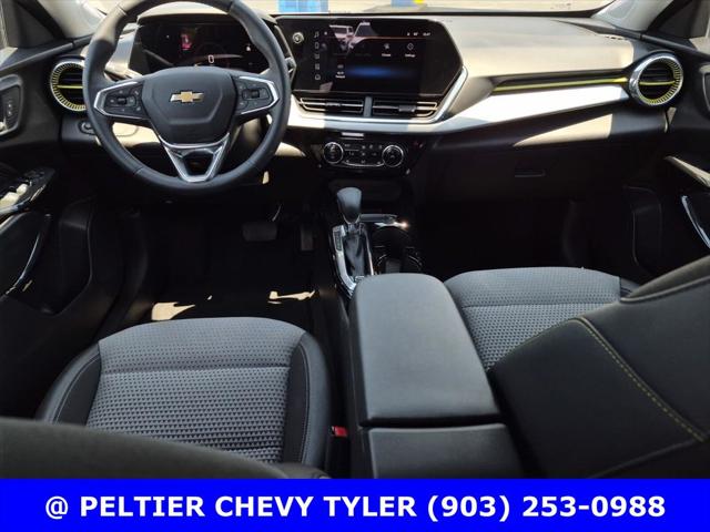 2025 Chevrolet Trax FWD LT