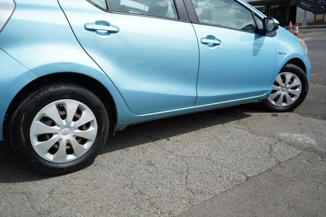 2013 Toyota Prius c Three
