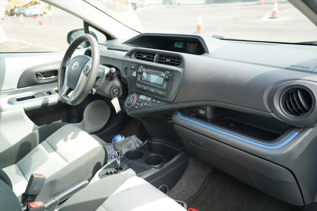 2013 Toyota Prius c Three