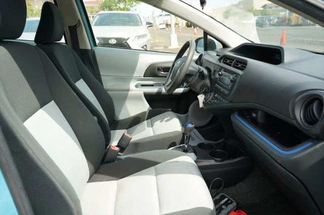 2013 Toyota Prius c Three