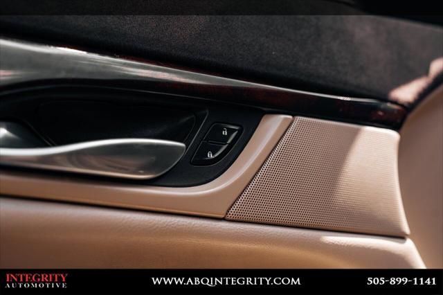 2016 Cadillac Escalade Luxury Collection