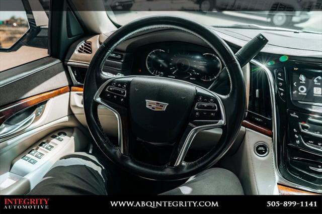 2016 Cadillac Escalade Luxury Collection