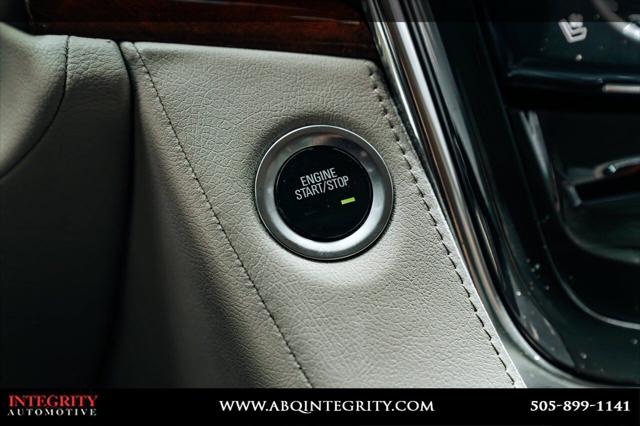 2016 Cadillac Escalade Luxury Collection