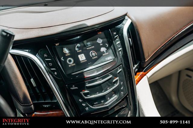 2016 Cadillac Escalade Luxury Collection