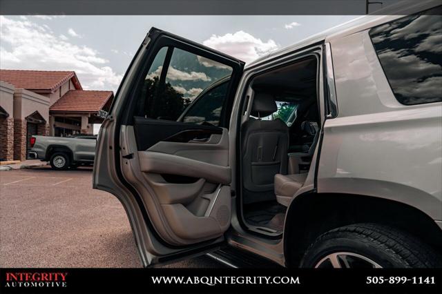 2016 Cadillac Escalade Luxury Collection