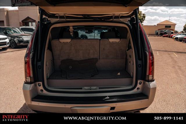 2016 Cadillac Escalade Luxury Collection