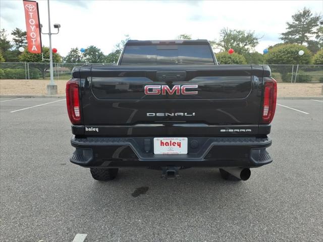 2023 GMC Sierra 2500HD 4WD Crew Cab Standard Bed Denali