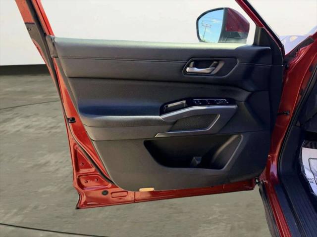 2022 Nissan Pathfinder SL 4WD