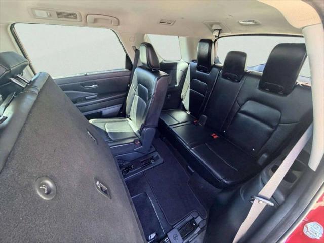 2022 Nissan Pathfinder SL 4WD