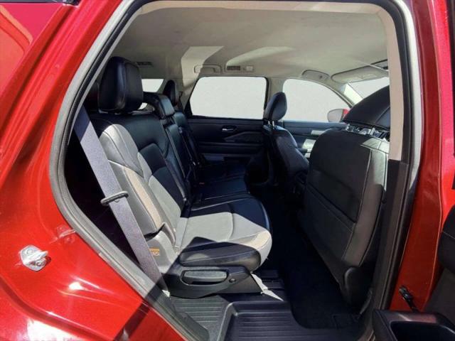 2022 Nissan Pathfinder SL 4WD