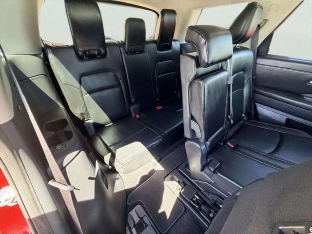2022 Nissan Pathfinder SL 4WD