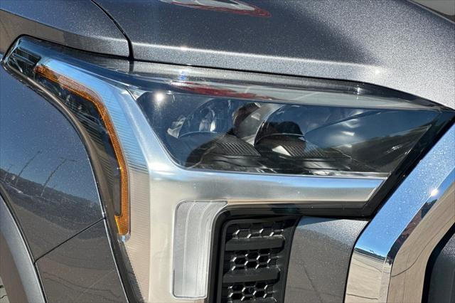2026 Toyota Tundra SR5 CrewMax 5.5' Bed