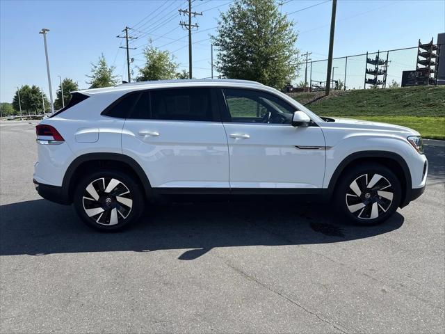 2025 Volkswagen Atlas Cross Sport 2.0T SE w/Technology