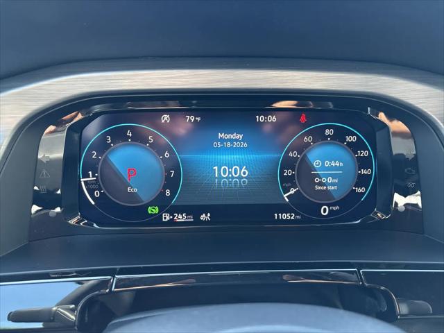 2025 Volkswagen Atlas Cross Sport 2.0T SE w/Technology