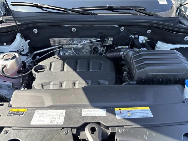 2025 Volkswagen Atlas Cross Sport 2.0T SE w/Technology