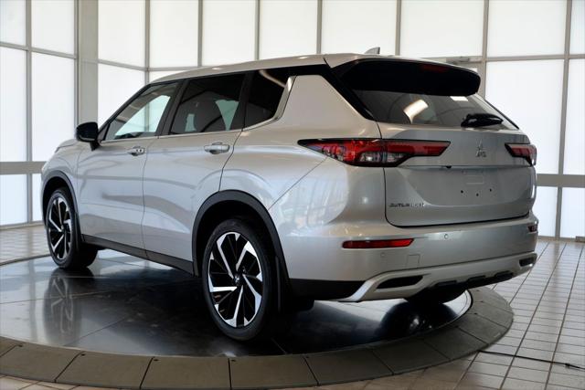 2022 Mitsubishi Outlander SE