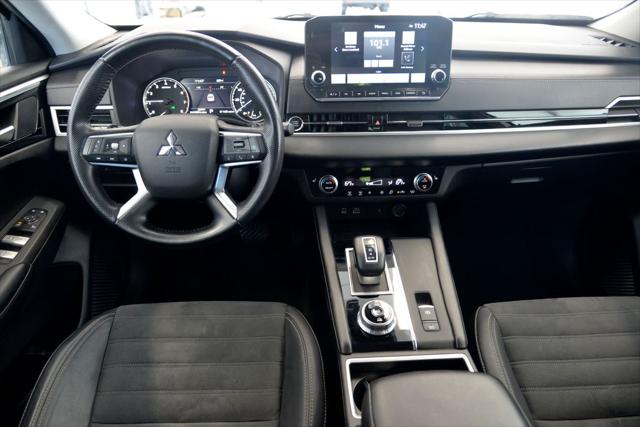 2022 Mitsubishi Outlander SE