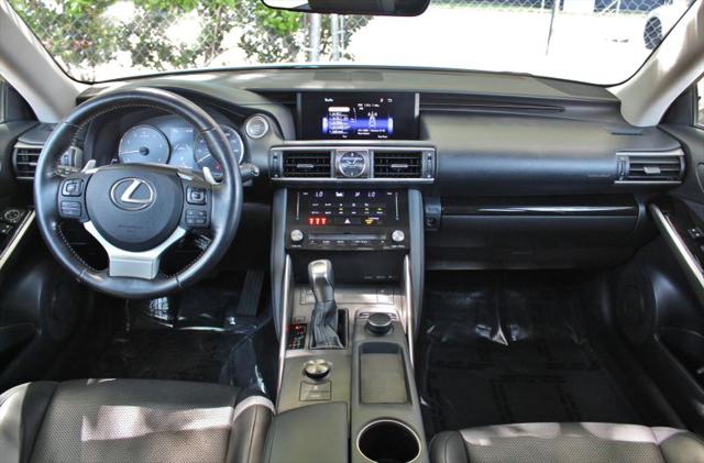 2017 Lexus IS 300 300