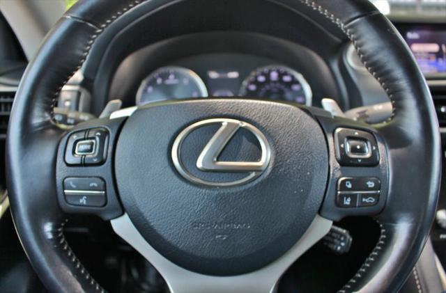 2017 Lexus IS 300 300