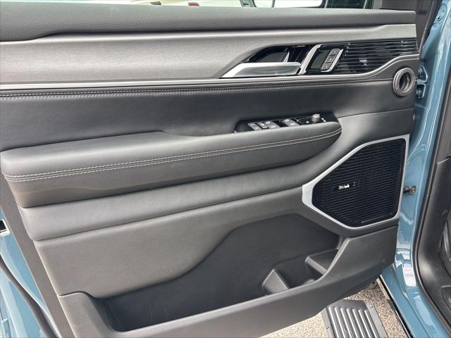 2026 Jeep Grand Wagoneer Limited Altitude 4x4