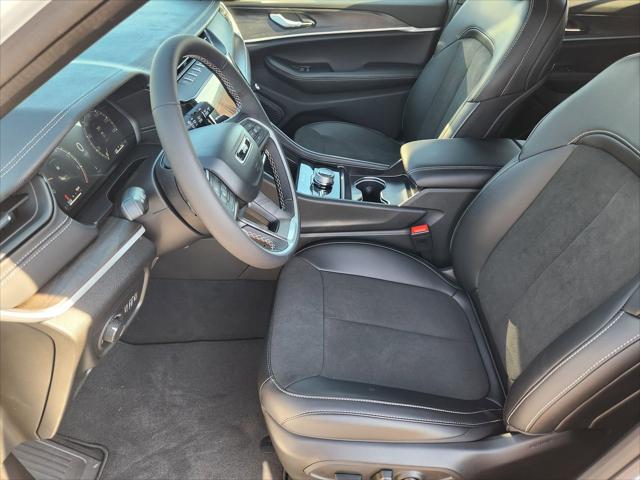 2026 Jeep Grand Cherokee L Altitude 4x4